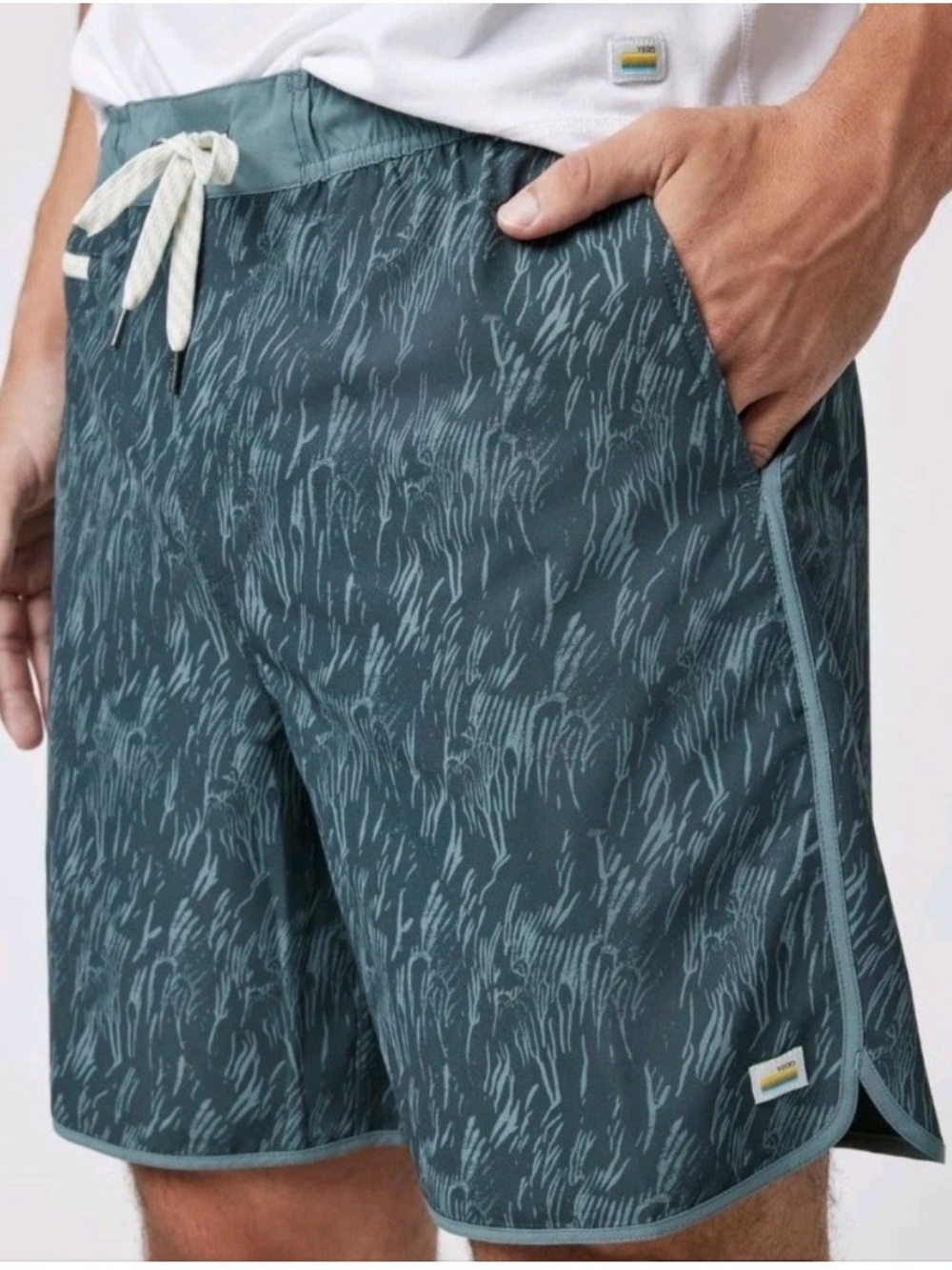 VUORI Banks Shorts Men UNLINED Kashmir Flux Teal Swim Outdoor Beach Sz S